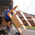 شركة متخصصة في نقل العفش مع عمالة مدربة وسيارات مغلقة